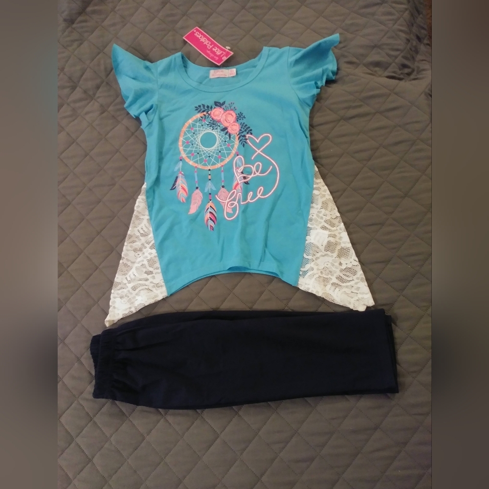 Blue Dreamcatcher Top with Black Capri Leggings